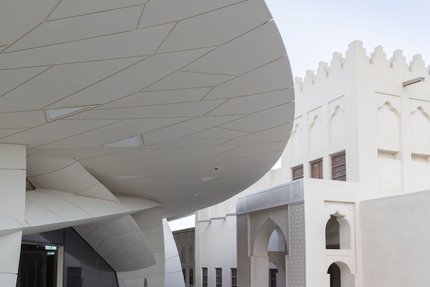 التصميم الخارجي لمتحف قطر الوطني مستوحى من شكل وردة الصحراء، وهو من تصميم جان نوفيل